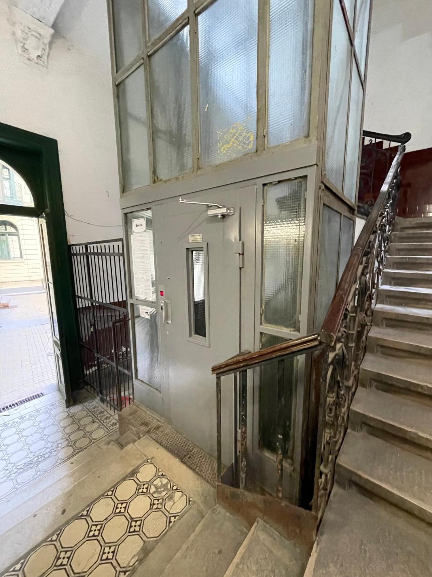 Margaret Apartment Next To The Lukacs Spa With Panorama Danube Budapest Bagian luar foto
